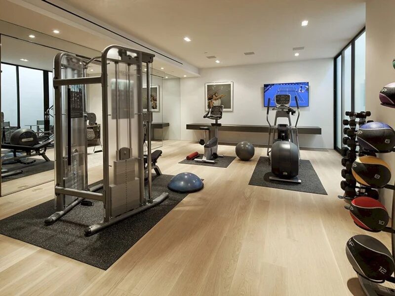 Multi-Zone Luxury Home Gym Layouts